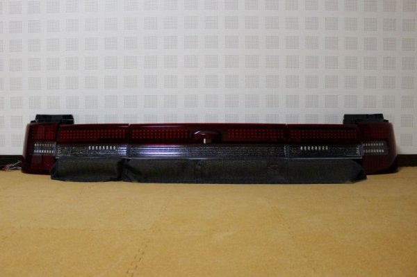 画像3: デリカ D:5 フルLEDテール W流星対応(スモール/ストップ、ウィンカー) インナーブラックラメフレーク塗装 (3)