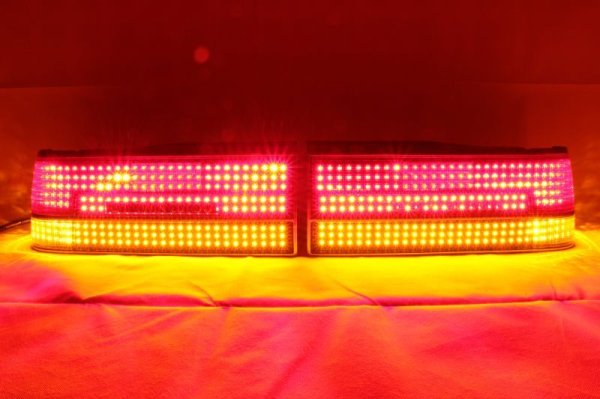 画像6: 20 ソアラ 前期 フルLEDテールランプ インナーブラック塗装 (6)