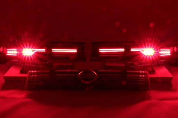 画像7: E52 エルグランド フルLEDアッパーテール 立体アクリル加工 ストップ追加（パワーLED） インナーブラック塗装 (7)