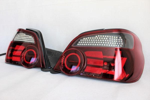 画像9: GDB 中期 涙目 インプレッサ フルLEDテール ロゴ入り 立体アクリル加工 (9)