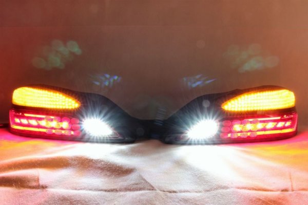 画像2: S15 シルビア フルLEDテール 立体アクリル加工（ロゴ入り） パワーLED仕様 インナーブラック塗装 (2)