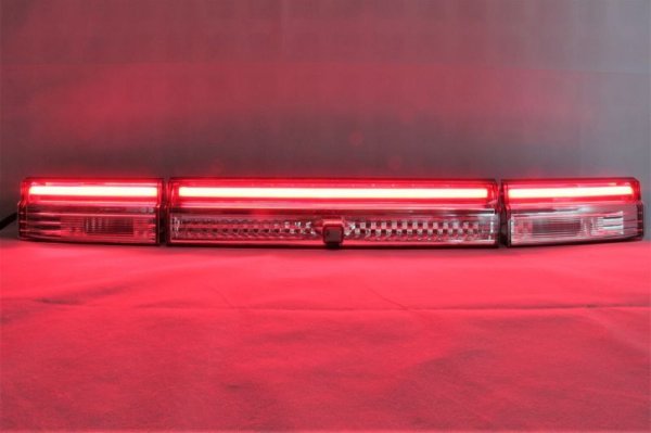 画像7: 新型デリカD5 リヤガーニッシュレンズ アクリル点灯加工 (7)