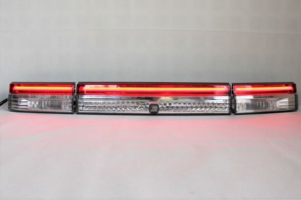 画像8: 新型デリカD5 リヤガーニッシュレンズ アクリル点灯加工 (8)